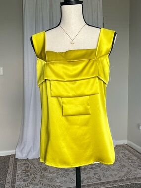 Oscar de la Renta Silk Top Size 8 Chartreuse F08 $590 Tag Structured Blouse NWT